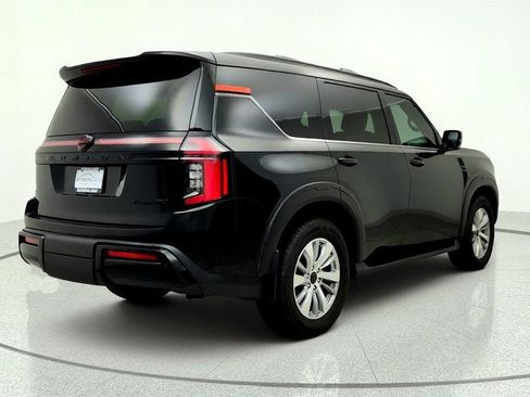Used 2025 Nissan Armada PRO-4X AWD/4WD image 5