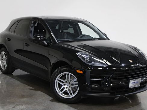 Used 2020 Porsche Macan image 2