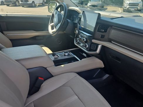 Used 2024 Ford Expedition Max Limited image 14