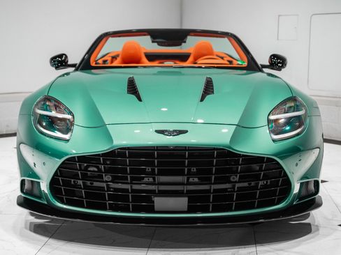 New 2026 Aston Martin Vanquish Convertible image 7