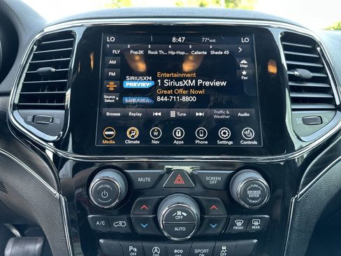 Used 2021 Jeep Grand Cherokee Limited AWD/4WD image 11