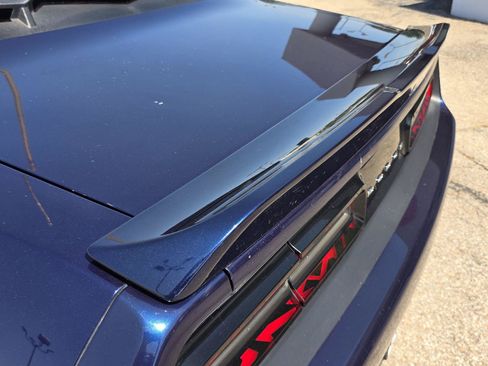 Used 2015 Dodge Challenger SXT RWD image 34