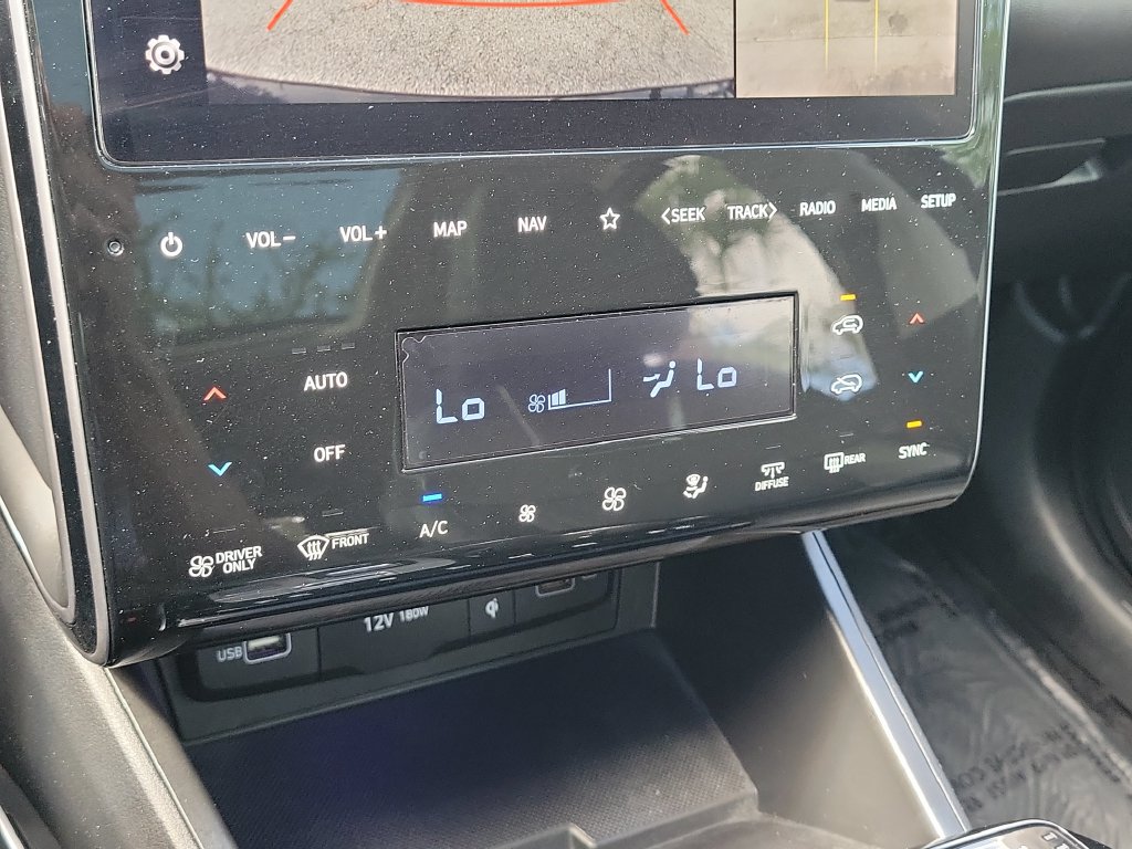 Used 2023 Hyundai Tucson Limited AWD/4WD image 17