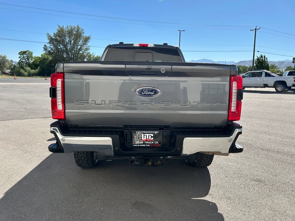 Used 2024 Ford F250 Lariat AWD/4WD image 6