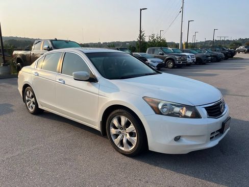 Used 2010 Honda Accord EX-L image 2
