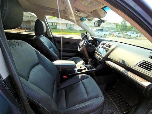 Used 2016 Subaru Outback 3.6R Limited AWD/4WD image 12