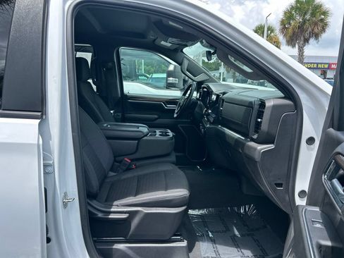 Used 2025 Chevrolet Silverado 1500 LT RWD image 37