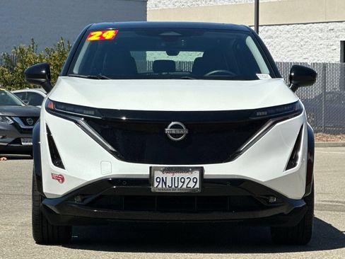 Certified 2024 Nissan Ariya FWD image 9