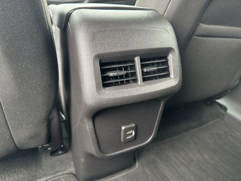 Certified 2024 Chevrolet Equinox LT AWD/4WD image 25
