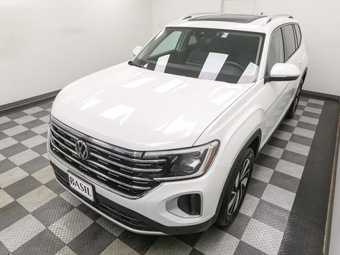 New 2026 Volkswagen Atlas SEL image 6