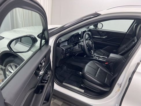 Used 2022 Lincoln Corsair AWD w/ Premium Package image 12