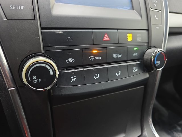 Used 2017 Toyota Camry SE FWD image 22