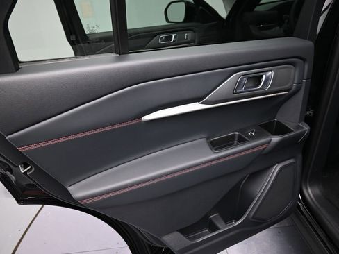 New 2026 Ford Explorer ST-Line w/ ST-Line Street Pack image 30