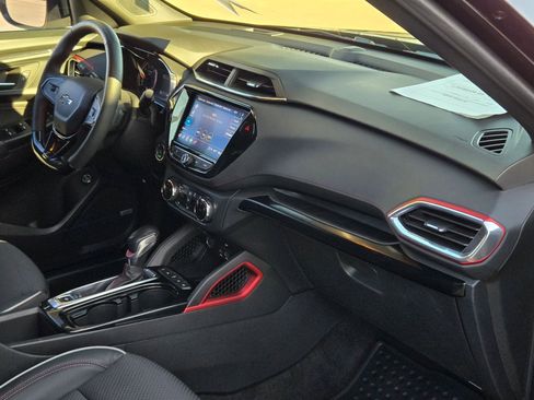 Certified 2022 Chevrolet TrailBlazer RS w/ Sun and Liftgate Package image 29