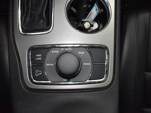 Used 2021 Jeep Grand Cherokee Limited image 29