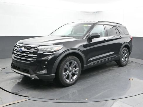 New 2026 Ford Explorer Active w/ Active Comfort Package AWD/4WD image 7