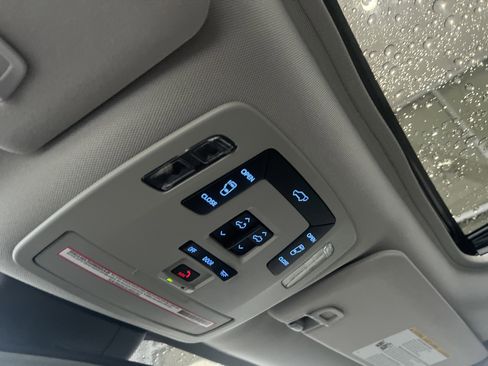 Certified 2024 Toyota Sienna XLE image 35