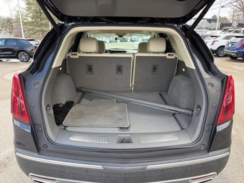 Certified 2022 Cadillac XT5 Premium Luxury image 7