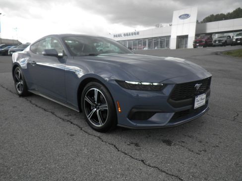 Used 2025 Ford Mustang Premium image 1