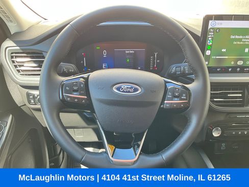 Used 2023 Ford Escape SE FWD image 3