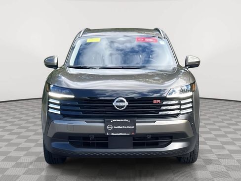 Certified 2025 Nissan Kicks SR AWD/4WD image 2
