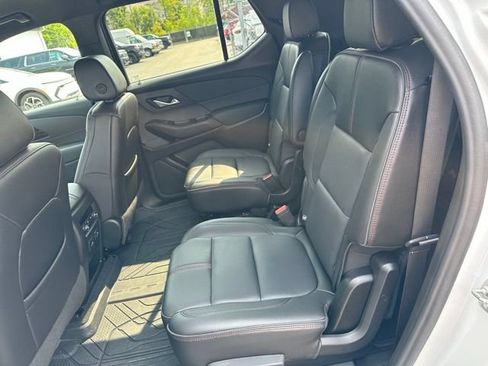 Used 2023 Chevrolet Traverse RS w/ LPO, Floor Liner Package AWD/4WD image 22