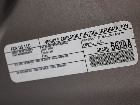 Used 2021 Jeep Grand Cherokee Laredo AWD/4WD image 27