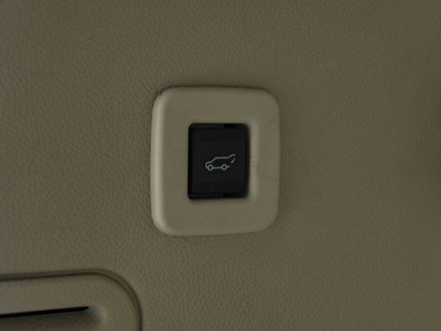 Used 2016 Ford Expedition EL XLT w/ Equipment Group 202A RWD image 35