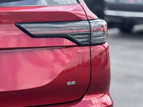 New 2025 Mitsubishi Outlander SE image 9