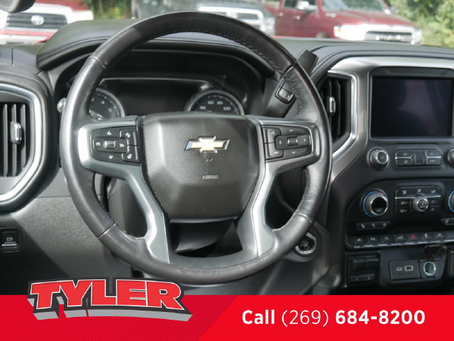 Used 2022 Chevrolet Silverado 1500 LTZ w/ LTZ Premium Package AWD/4WD image 39