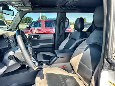 Used 2022 Ford Bronco Wildtrak AWD/4WD image 12