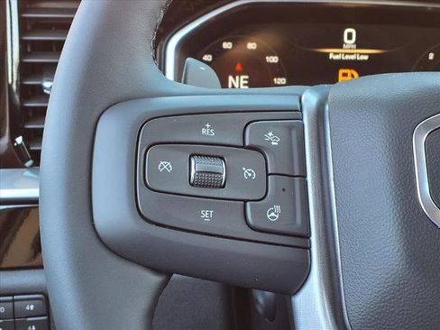 New 2026 GMC Sierra 1500 SLT image 11