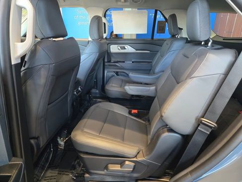 New 2026 Ford Explorer Active w/ Active Comfort Package image 17