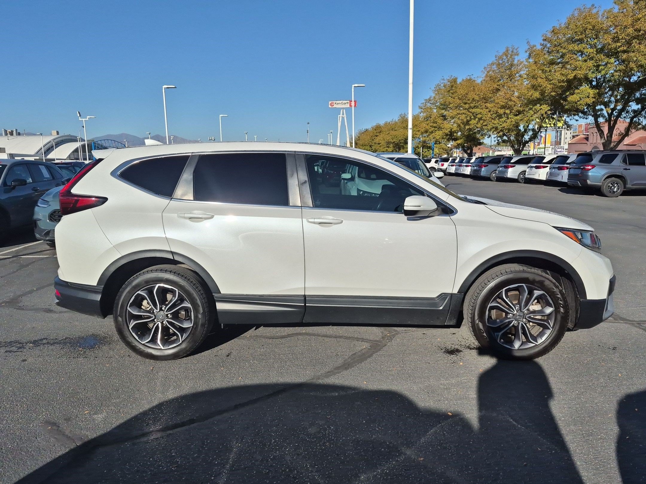 Used 2020 Honda CR-V EX-L image 2