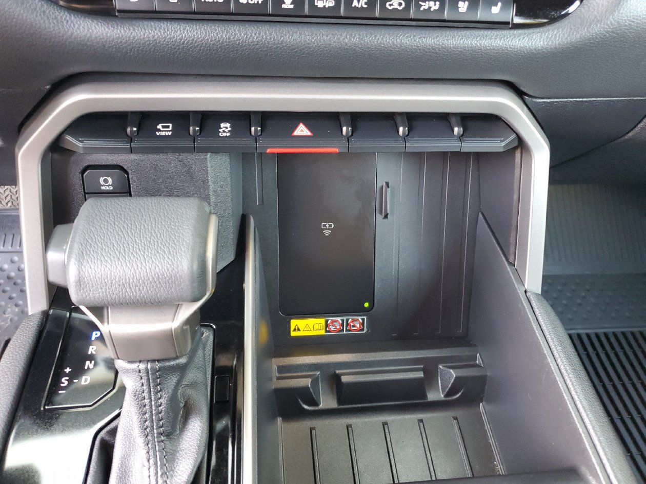 Used 2026 Toyota Sequoia Limited AWD/4WD image 23