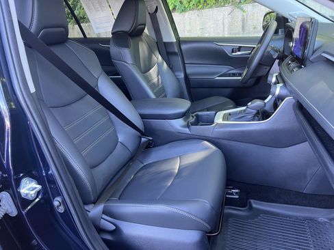 Used 2025 Toyota RAV4 XLE Premium w/ Weather Package AWD/4WD image 18
