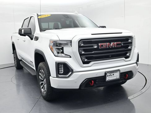 Used 2021 GMC Sierra 1500 AT4 w/ AT4 Premium Package AWD/4WD image 2