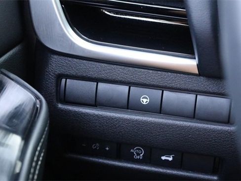 Certified 2024 Nissan Rogue SL w/ SL Premium Package image 20