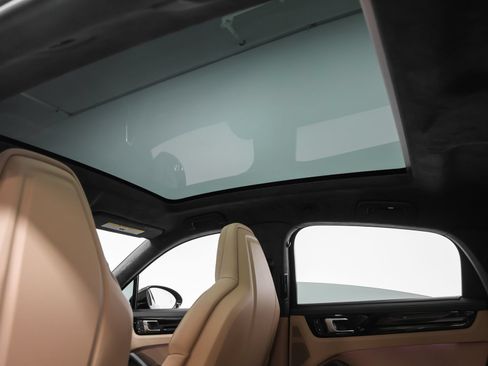 Certified 2023 Porsche Cayenne GTS AWD/4WD image 58