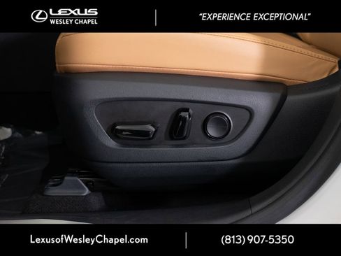 Used 2025 Lexus RX 350 FWD w/ Technology Package image 23