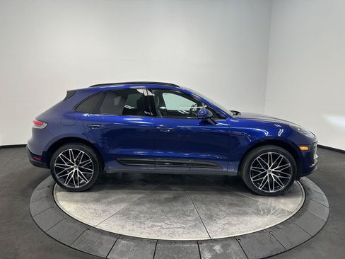 Certified 2026 Porsche Macan AWD/4WD image 9