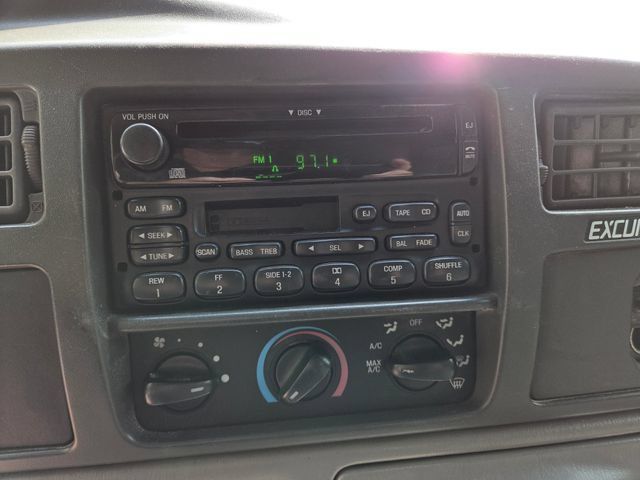 Used 2001 Ford Excursion XLT RWD image 34