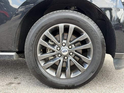 Used 2021 Ford Expedition Limited RWD image 13
