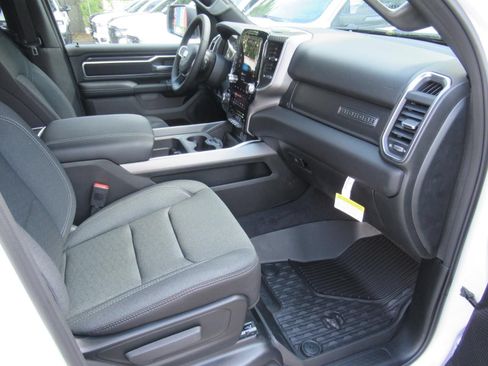 New 2026 RAM 1500 Big Horn AWD/4WD image 11