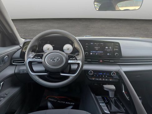 Used 2021 Hyundai Elantra SEL w/ Convenience + Premium Package FWD image 28