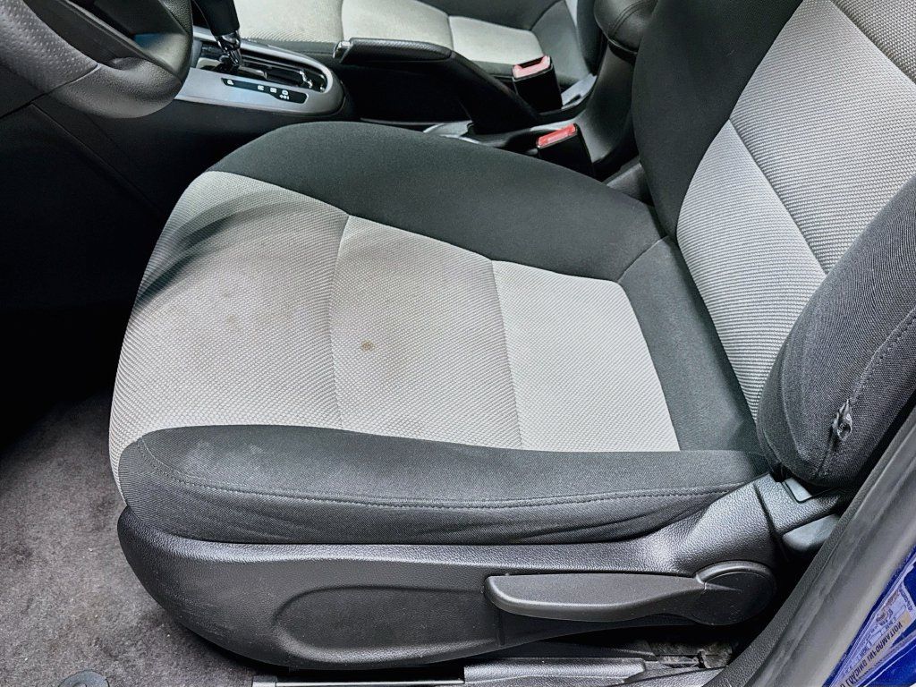 Used 2012 Chevrolet Cruze LS w/ Connectivity Package FWD image 18