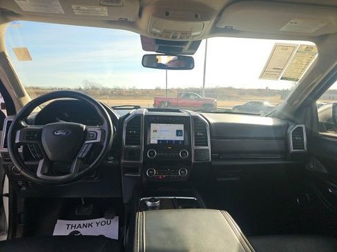 Used 2021 Ford Expedition Platinum image 18