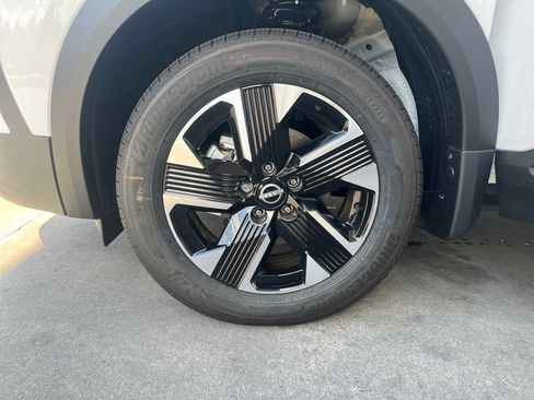 New 2026 Nissan Kicks SV w/ Cold Weather Package AWD/4WD image 25
