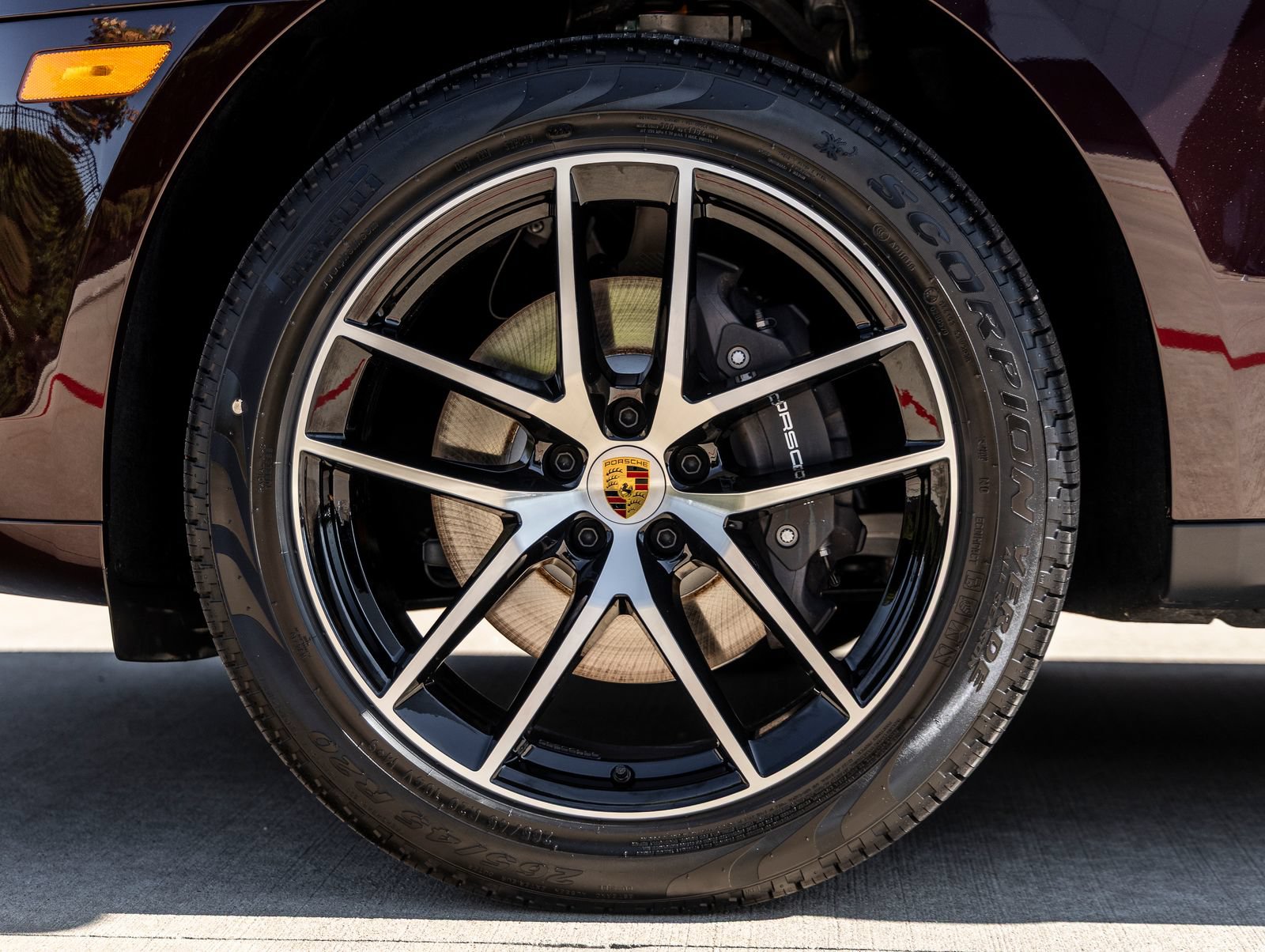 Certified 2026 Porsche Macan AWD/4WD image 13