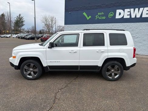 Used 2015 Jeep Patriot High Altitude image 2